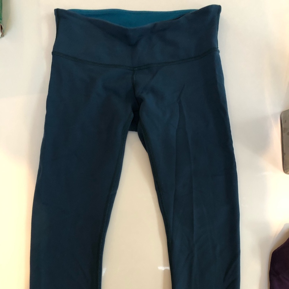 Lululemon leggings size 6!